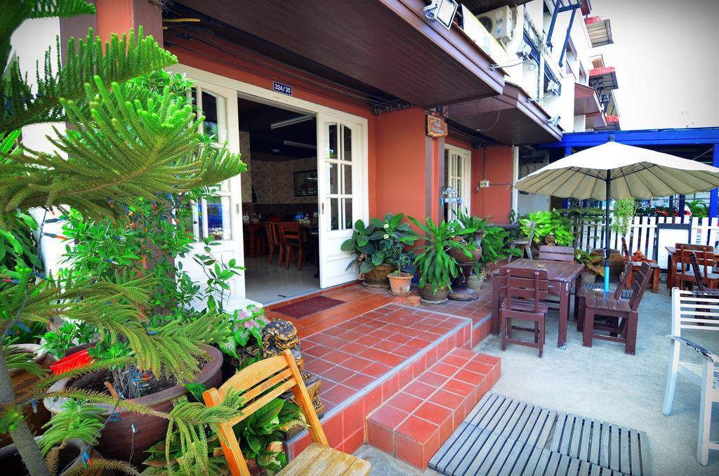 The Famous House - Jomtien Hotel Kültér fotó