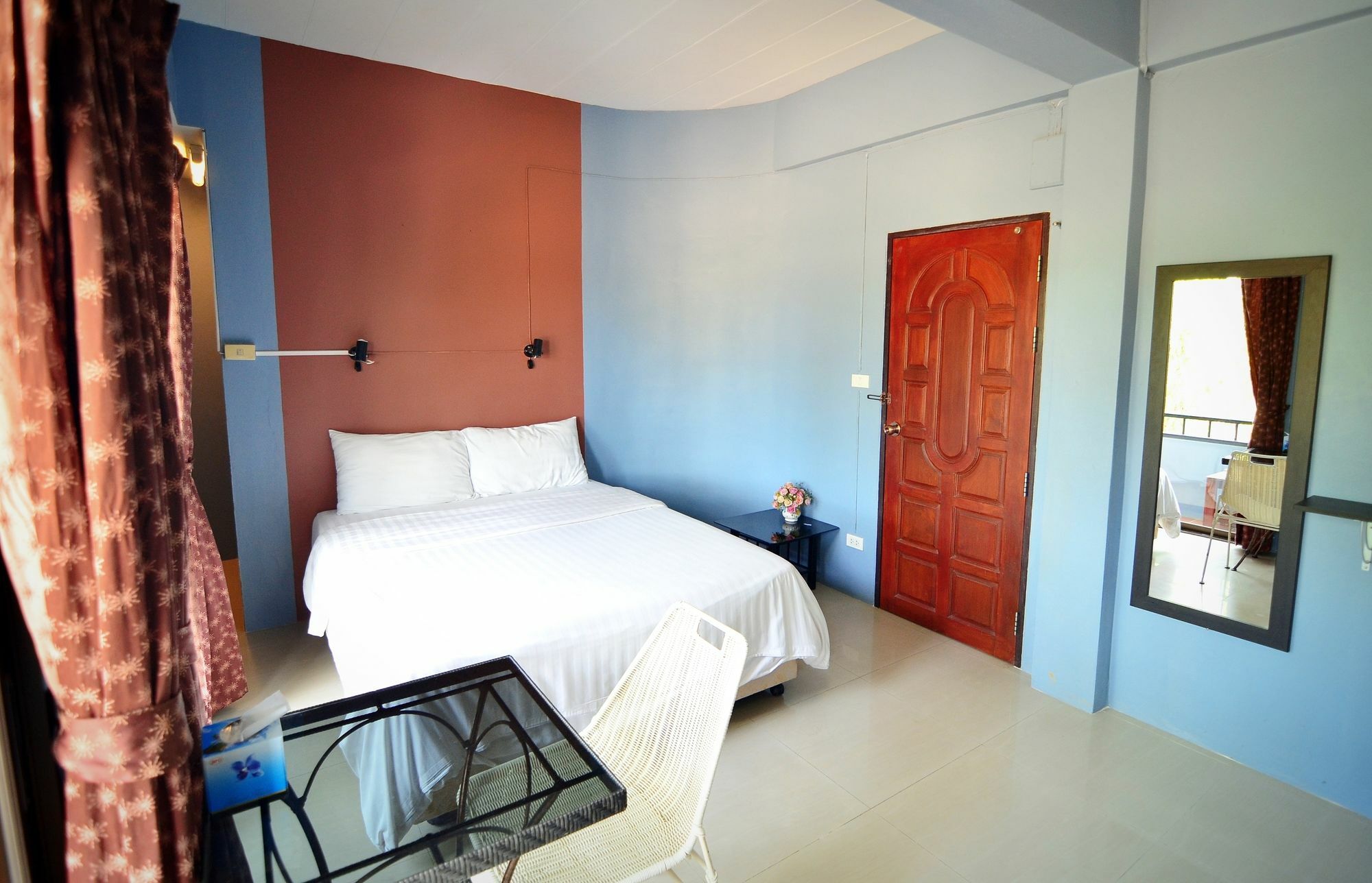 The Famous House - Jomtien Hotel Kültér fotó