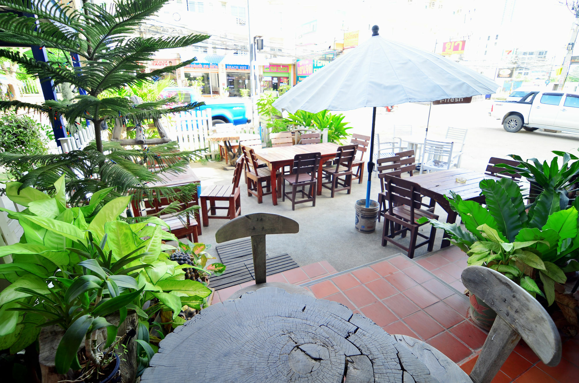 The Famous House - Jomtien Hotel Kültér fotó